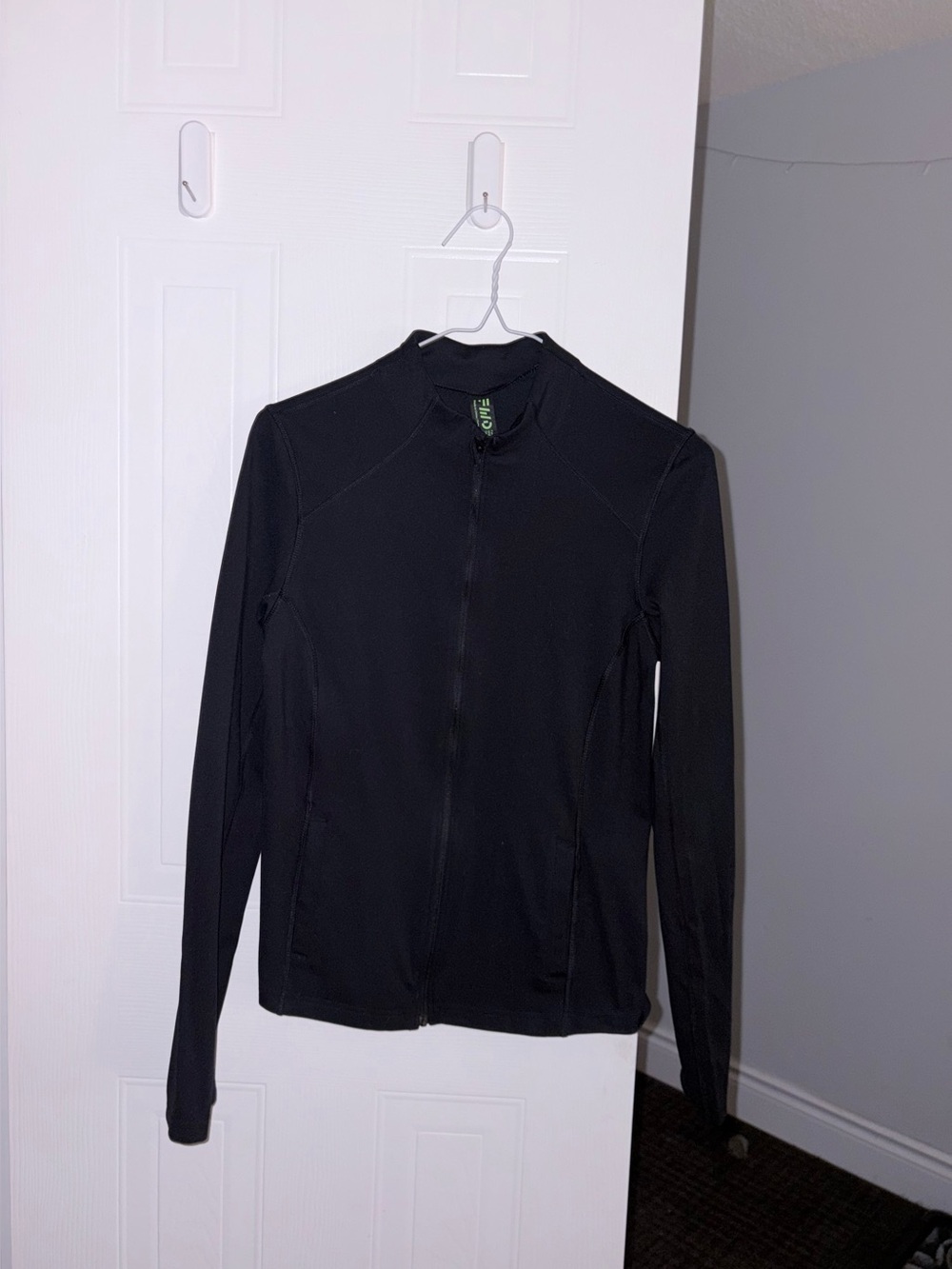 Black Women’s Zip-up Lightweight Jacket